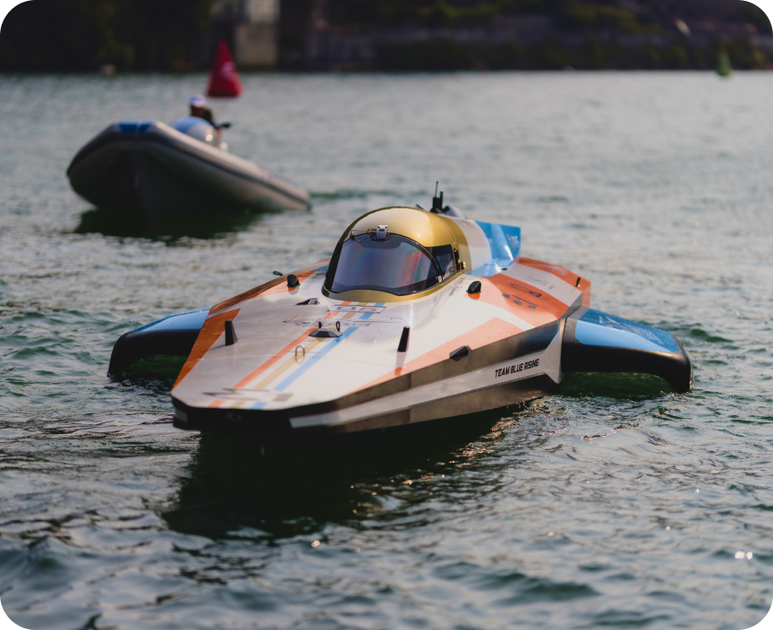 new-raceboat